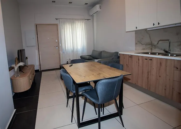 Sia'S Retreat 1 Modern Apt Athens Riviera